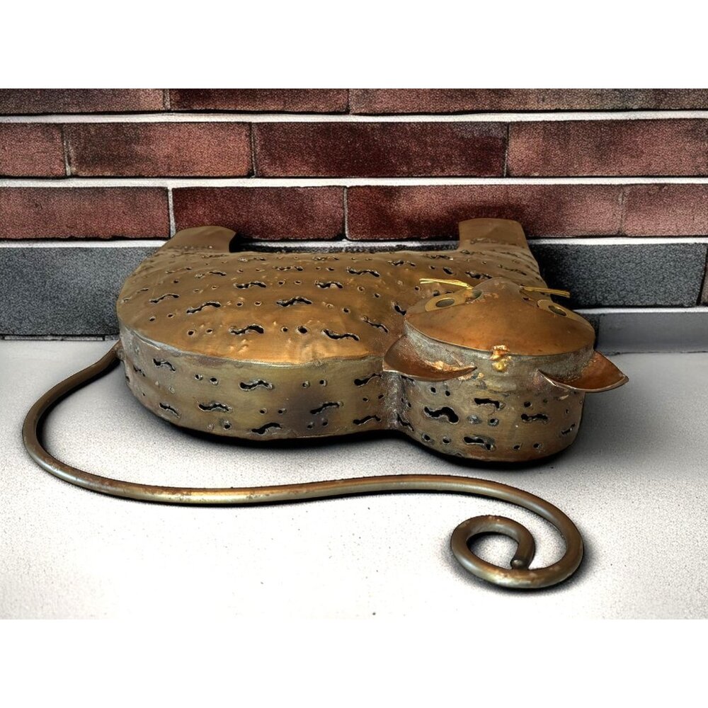 Rustic Metal Cat Sculpture With Curled Tail Candle Holder Vintage Bronze Finish - Picture 8 of 10